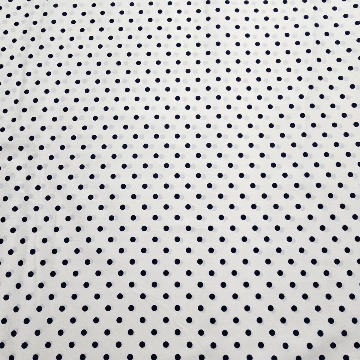 Sevenberry - White with dark blue dots S0028