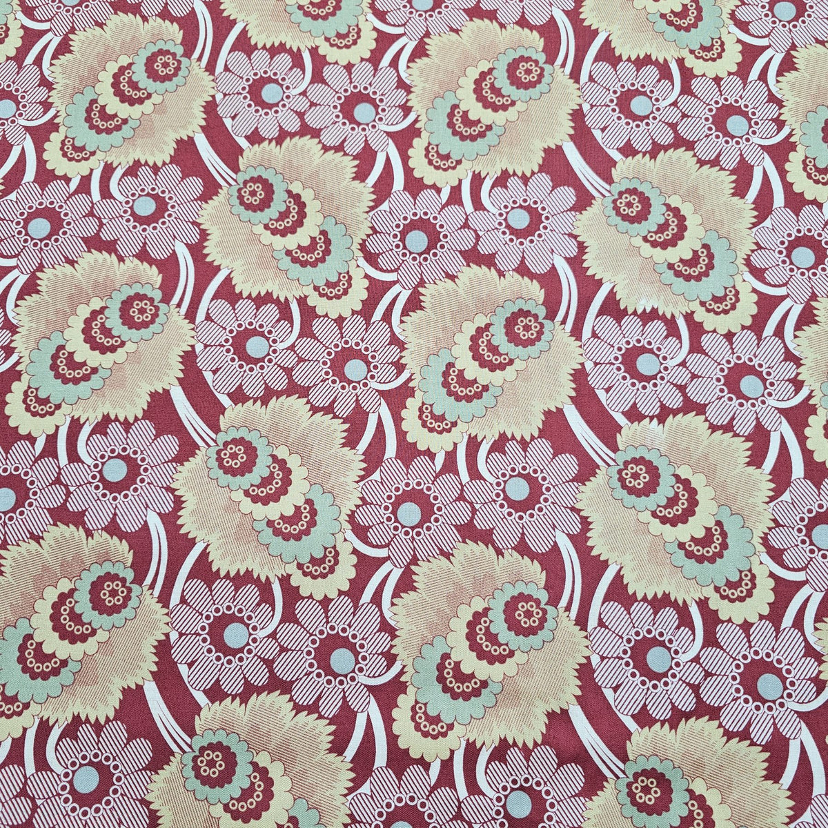 Dutch Heritage - Chintz Patchwork by Antique Textiles Company DH003