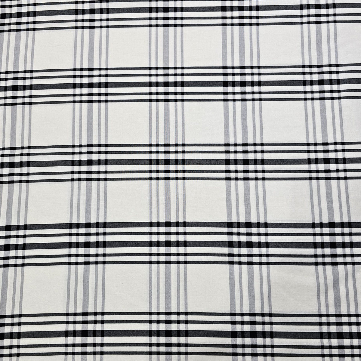 Riley Blake - Fleur Noire Fabric - RB041