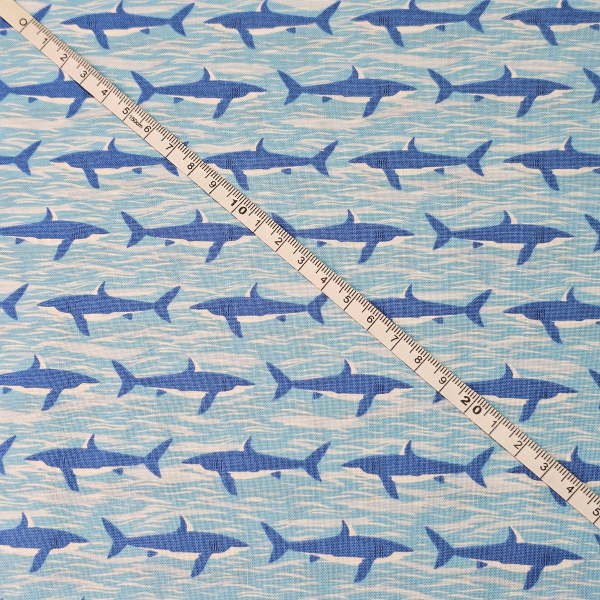 Makower - Deep Blue Sea Sharks - M160