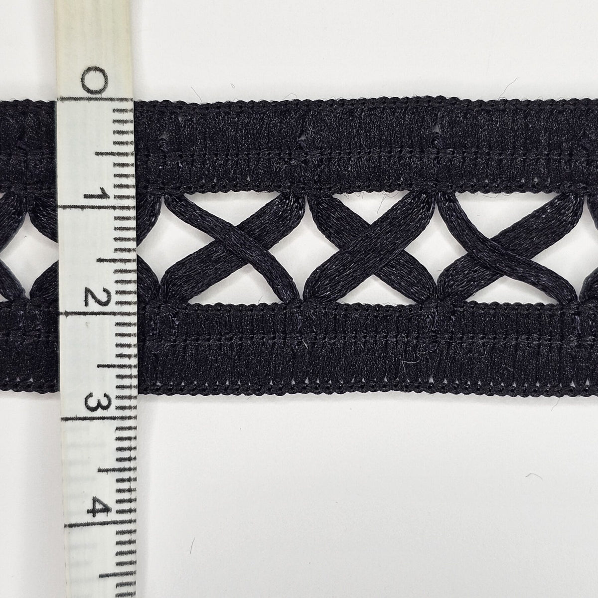 Medium Black Lace Trimmings - 3 metres - TP3003