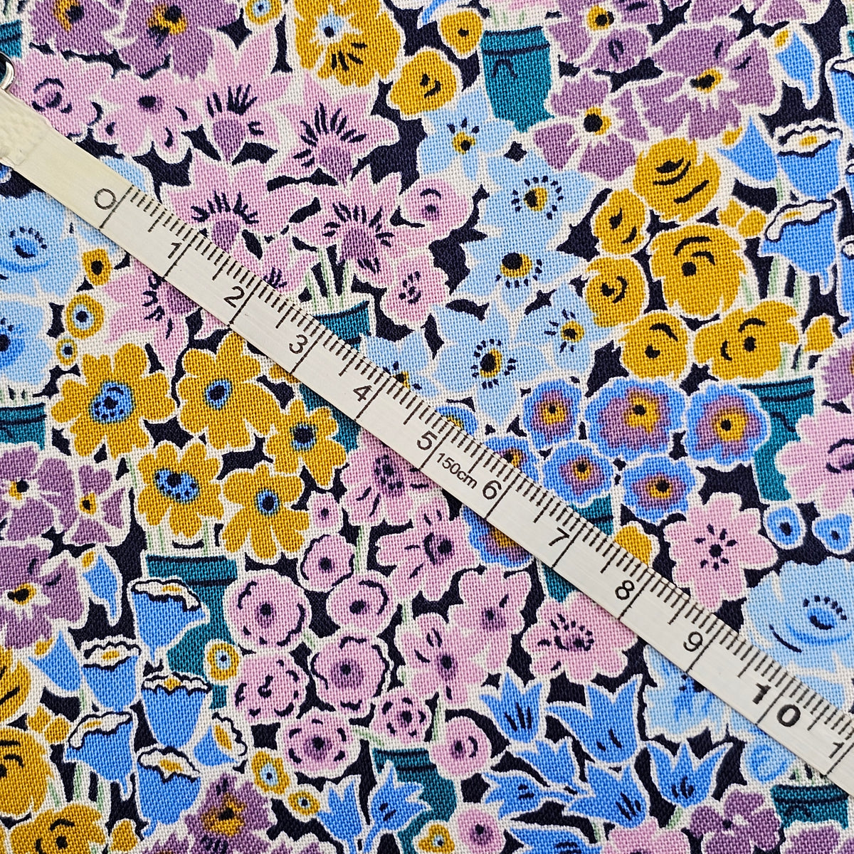Liberty - Tudor Collection - Quilt Rossellie Blooms - L324